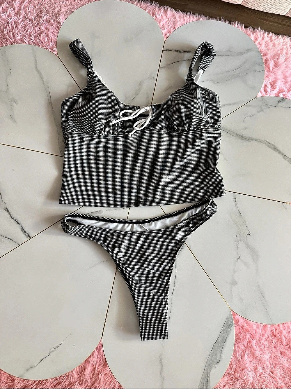 CUPSHE Plaid Perfection Gingham Tankini Set Bikini Set Black & White L